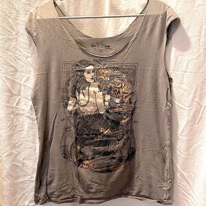 Threadless scoop neck Mermaid tee